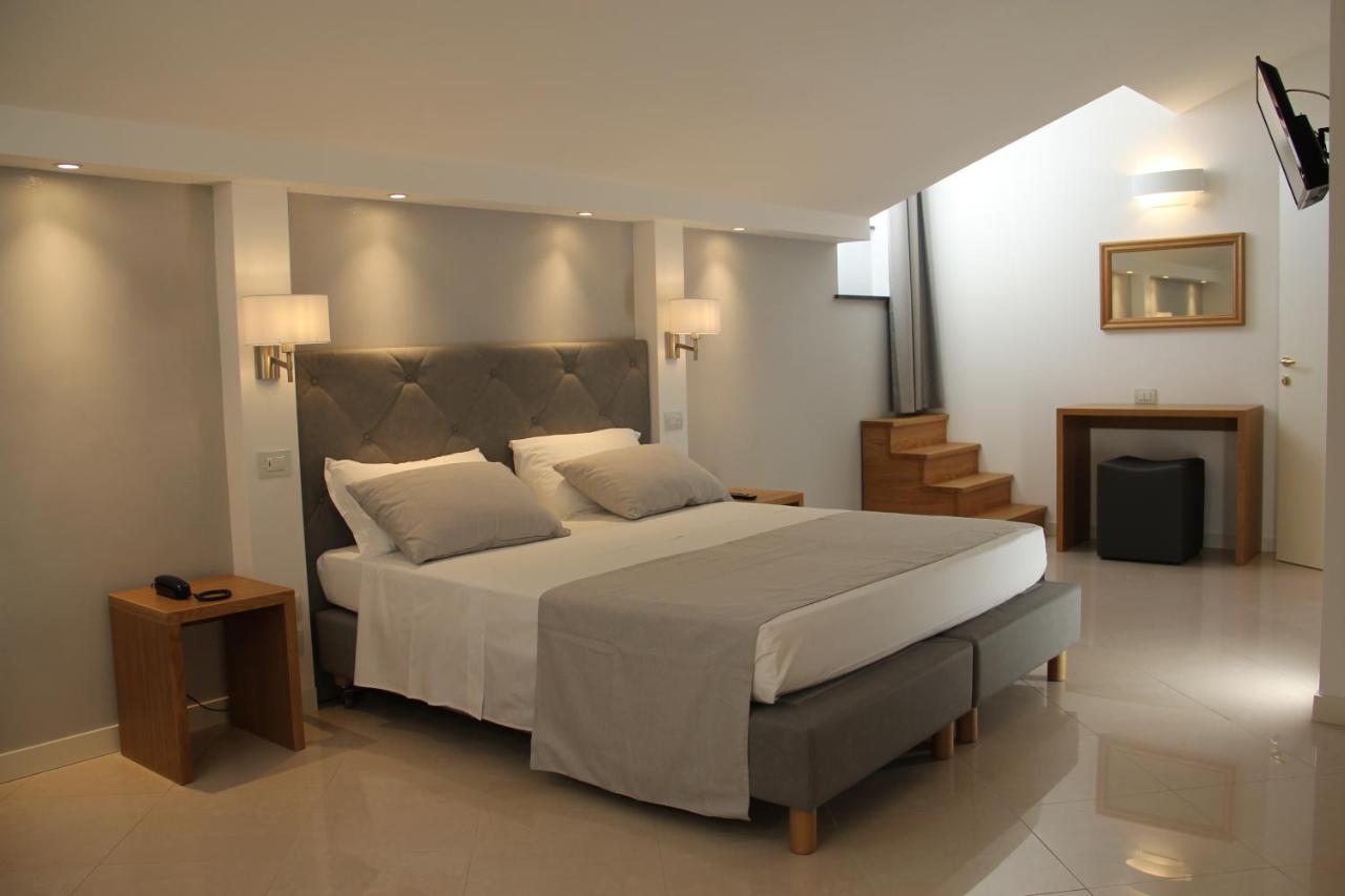 Hotel Nazionale Levanto Exterior photo