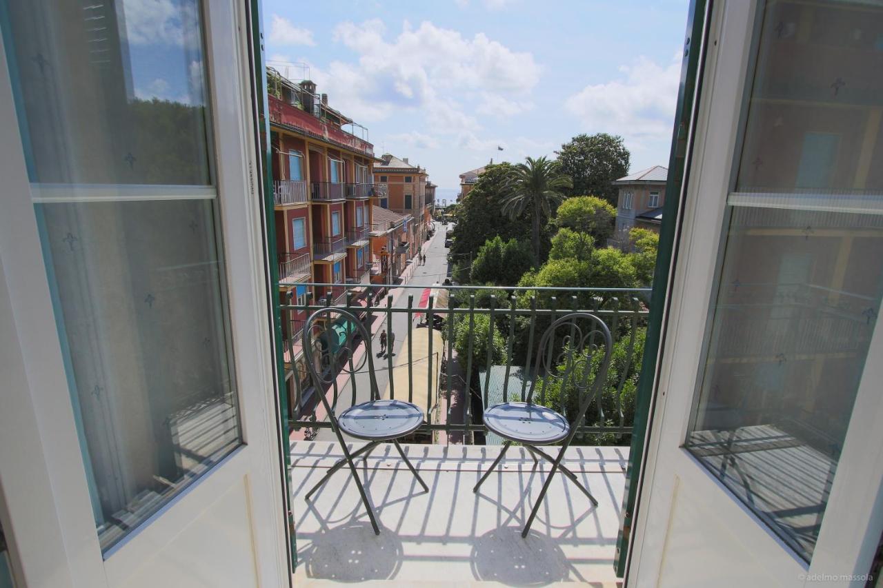 Hotel Nazionale Levanto Exterior photo