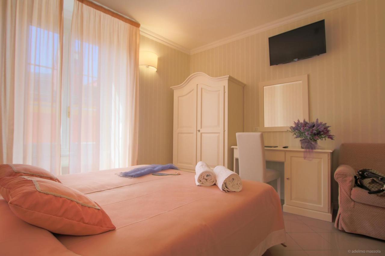Hotel Nazionale Levanto Exterior photo