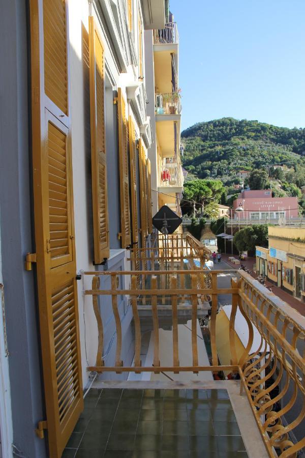 Hotel Nazionale Levanto Exterior photo